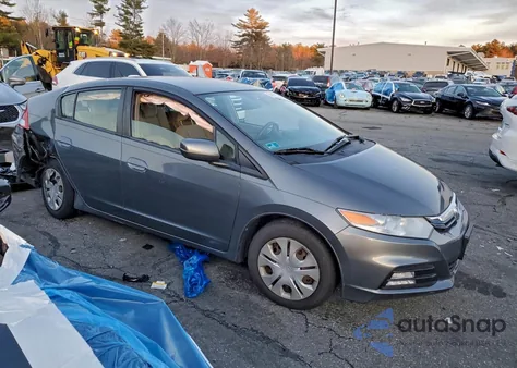 2013 Honda Insight from USA, damaged, VIN JHMZE2H38DS002364